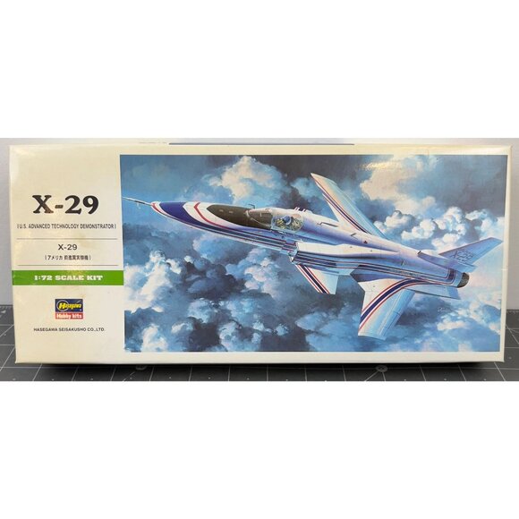 Hasegawa Grumman X-29 Experimental Plane 1/72 Scale Model Kit B13-00243 - Picture 1 of 6